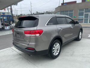 Kia sorento 17' 7
